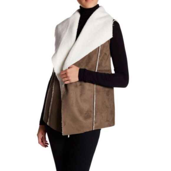 NEW Faux Suede Shearing Open Front Layerable Vest - Picture 1 of 10